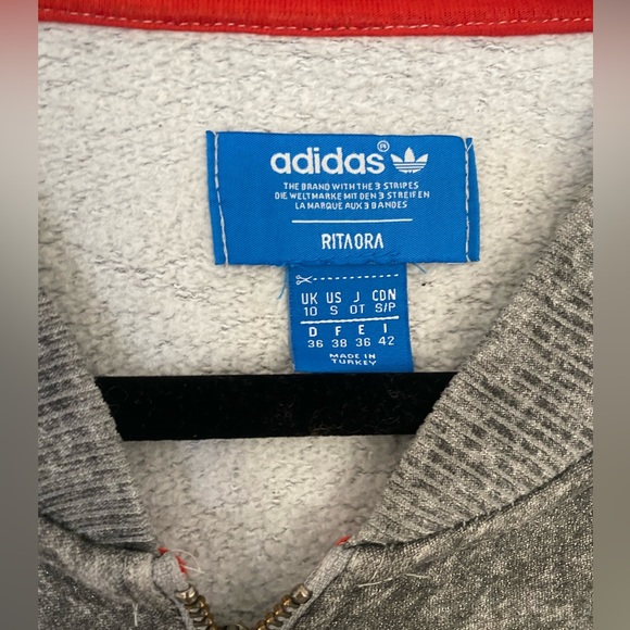 ⚫️ Adidas x Rita Ora ⚫️ Supergirl Grey Sparkle
Track Jacket - size small - Picture 4 of 8